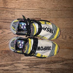 Adidas sneakers women’s size 7